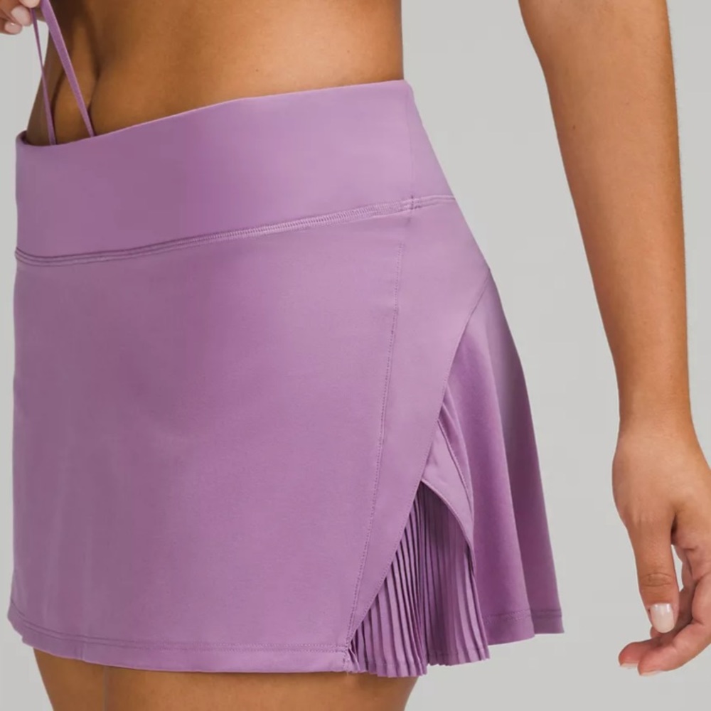🌸LULULEMON PLAY OFF THE PLEATS SKIRT-WISTERIA-12🌸 - Picture 2 of 10